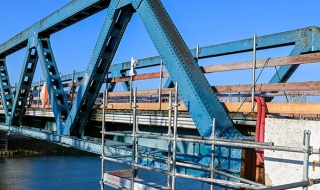 Le pont de Damery surélevé